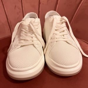 Steve Madden white platform sneakers